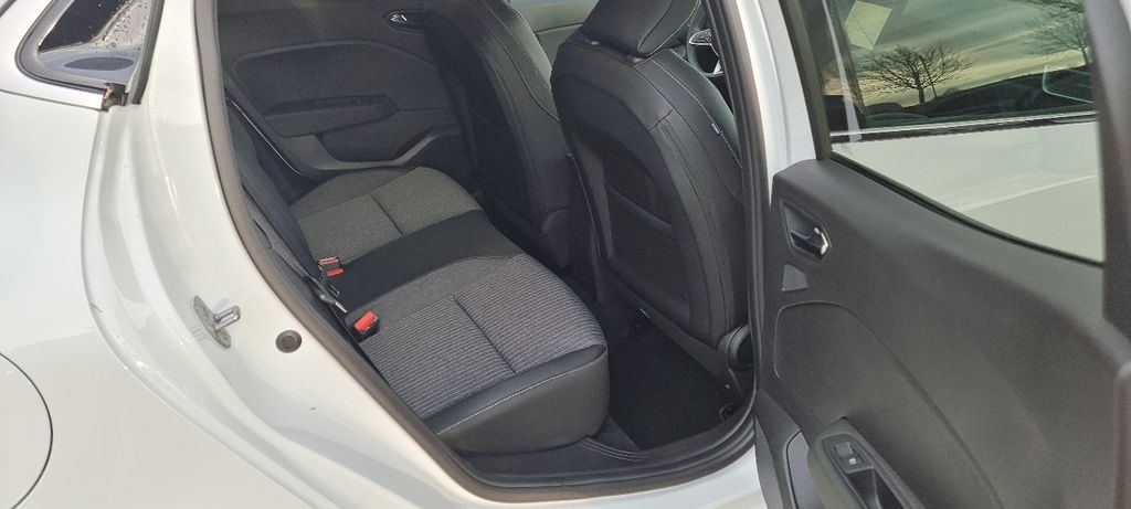 Mitsubishi Colt 2025