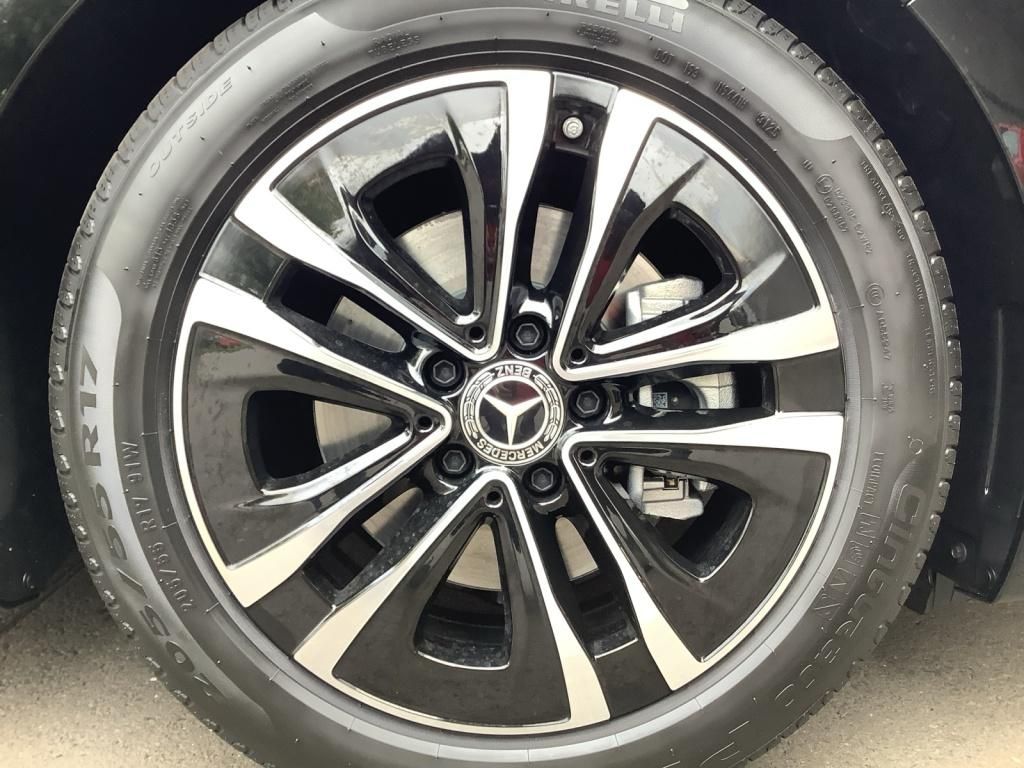 Mercedes-Benz B 200 2025