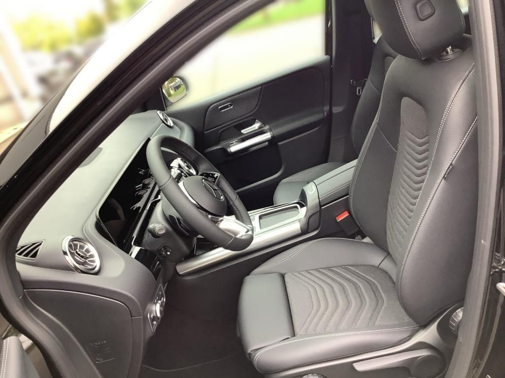 Mercedes-Benz B 200 2025