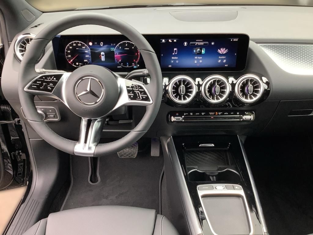 Mercedes-Benz B 200 2025