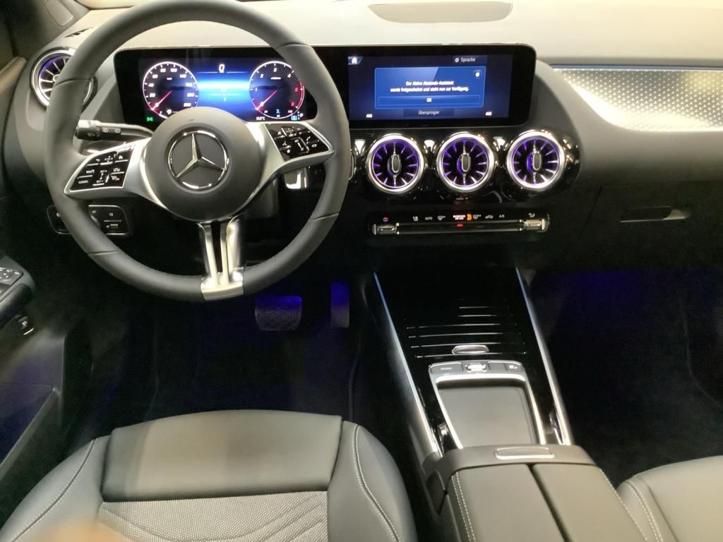 Mercedes-Benz B 200 2025
