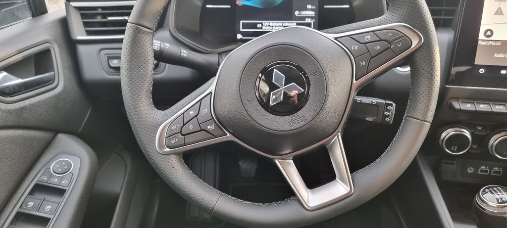 Mitsubishi Colt 2025