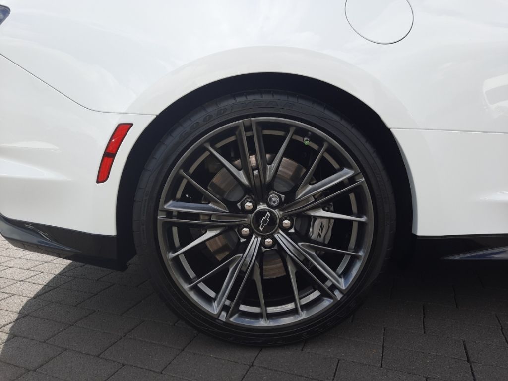 Chevrolet Camaro 2023