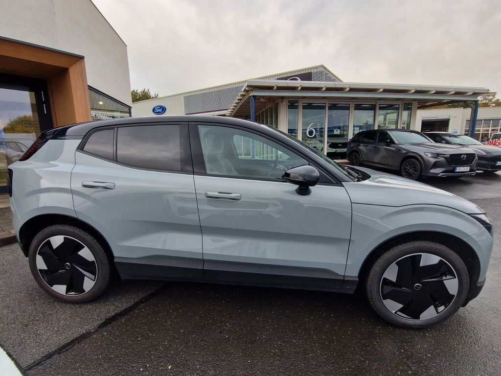 Volvo EX30 2024