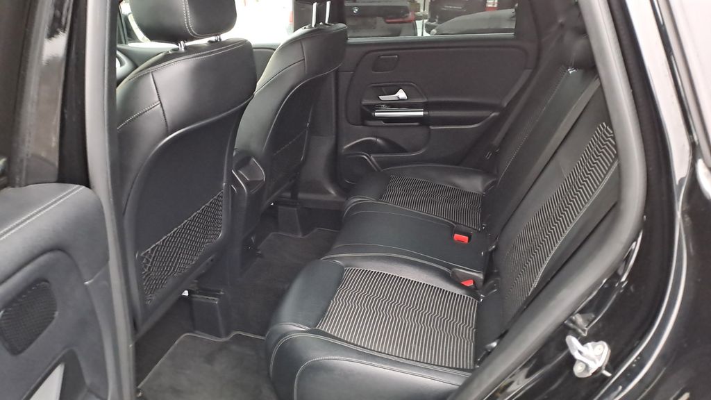 Mercedes-Benz B 180 2022