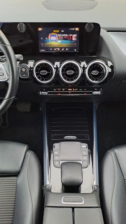 Mercedes-Benz B 180 2022