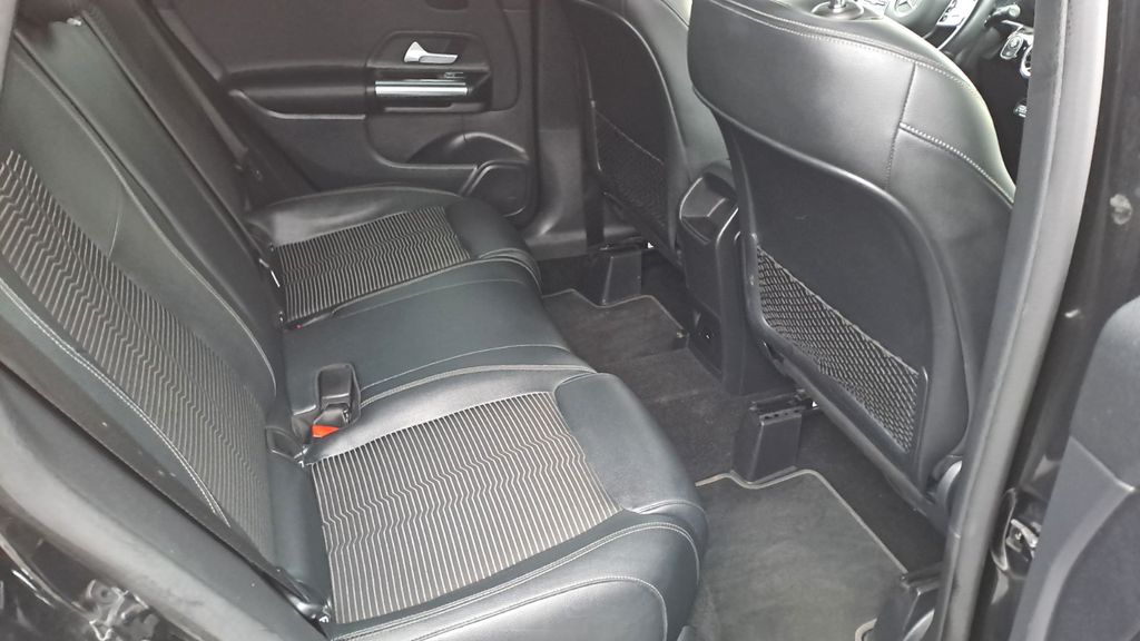 Mercedes-Benz B 180 2022