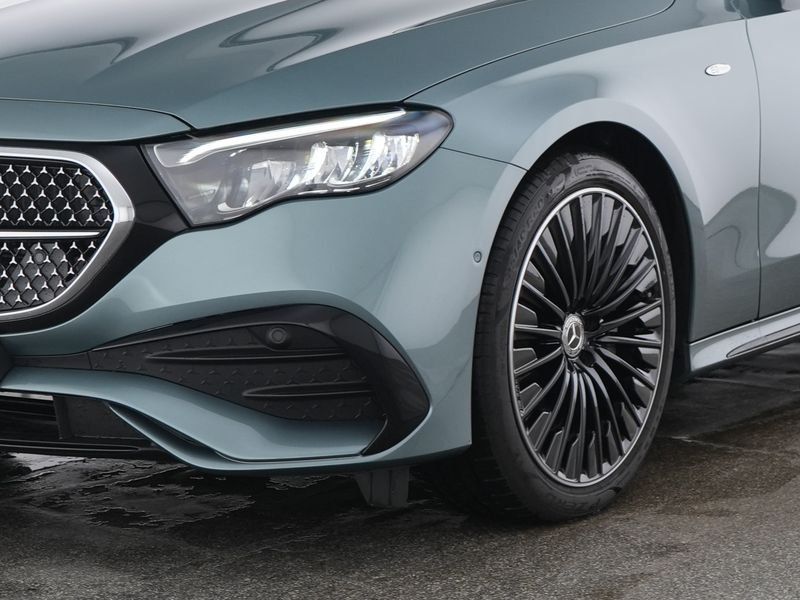 Mercedes-Benz E 300 2025