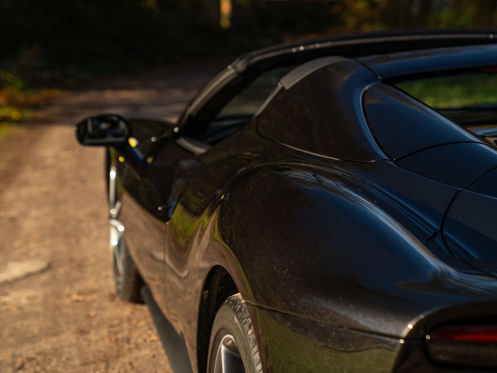 Ferrari 296 GTS 2024