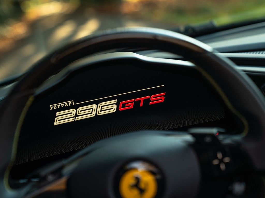 Ferrari 296 GTS 2024