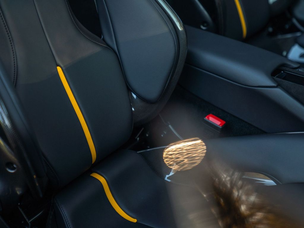Ferrari 296 GTS 2024