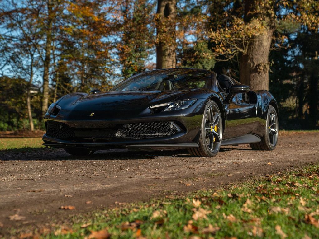 Ferrari 296 GTS 2024