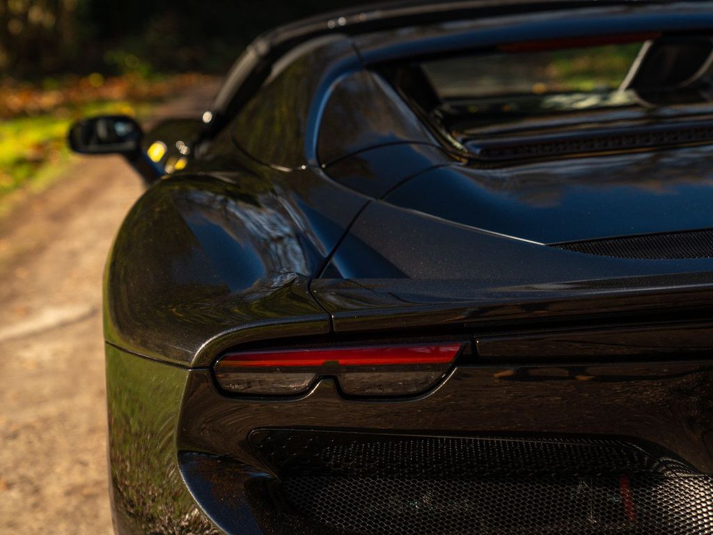 Ferrari 296 GTS 2024