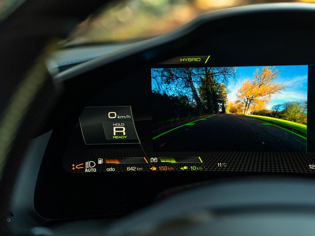 Ferrari 296 GTS 2024