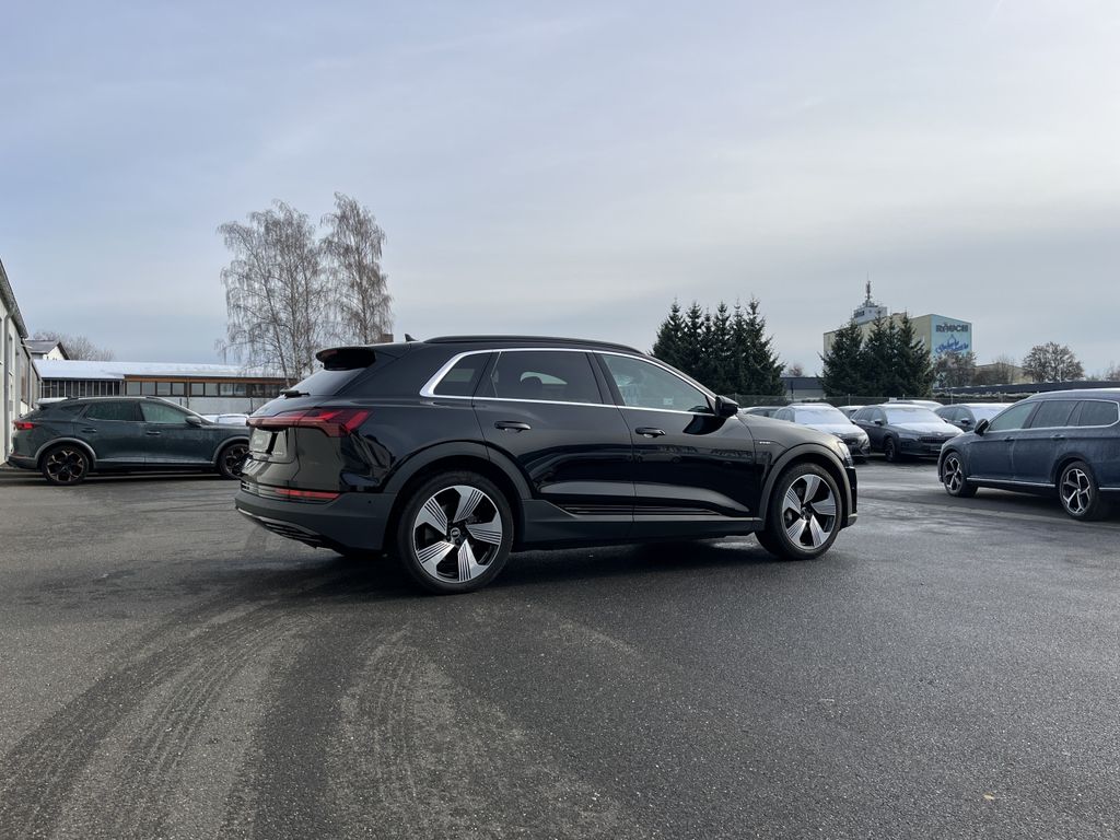 Audi e-tron 2022