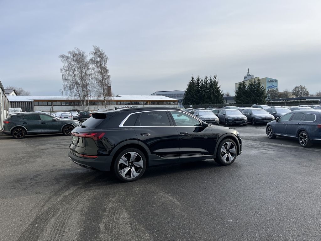 Audi e-tron 2022