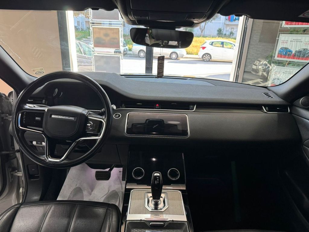 Land Rover Range Rover Evoque 2021