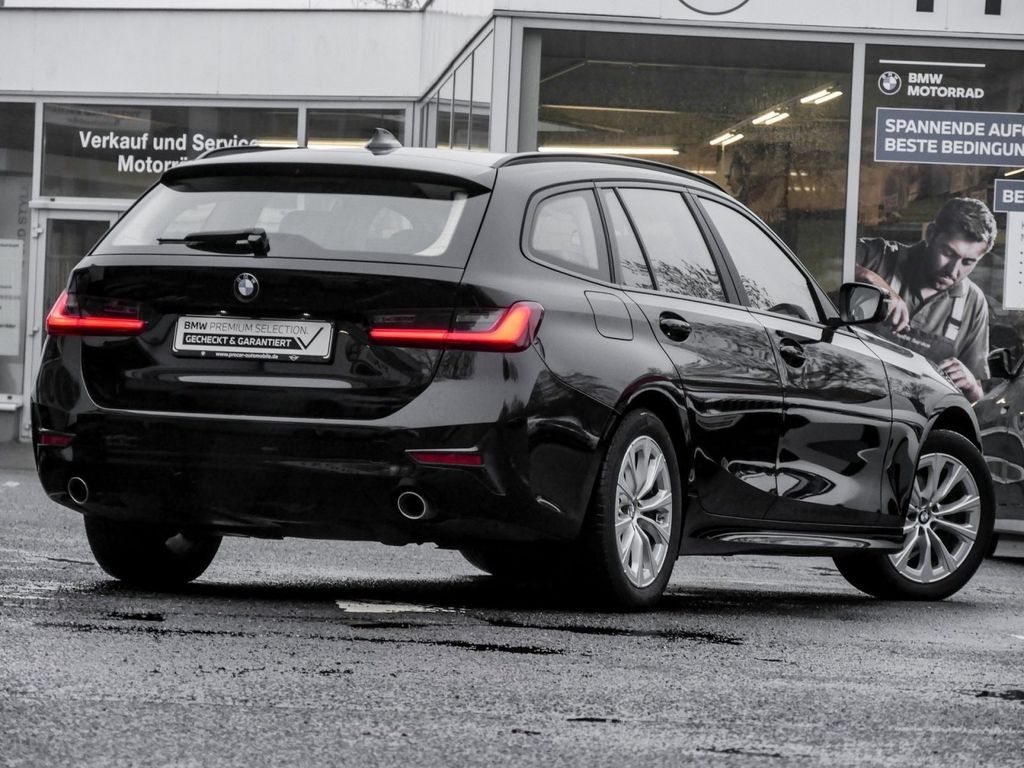 BMW 318 2021