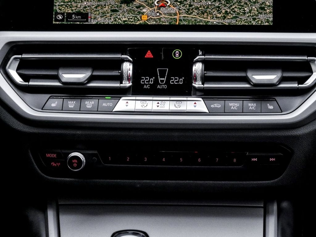 BMW 318 2021