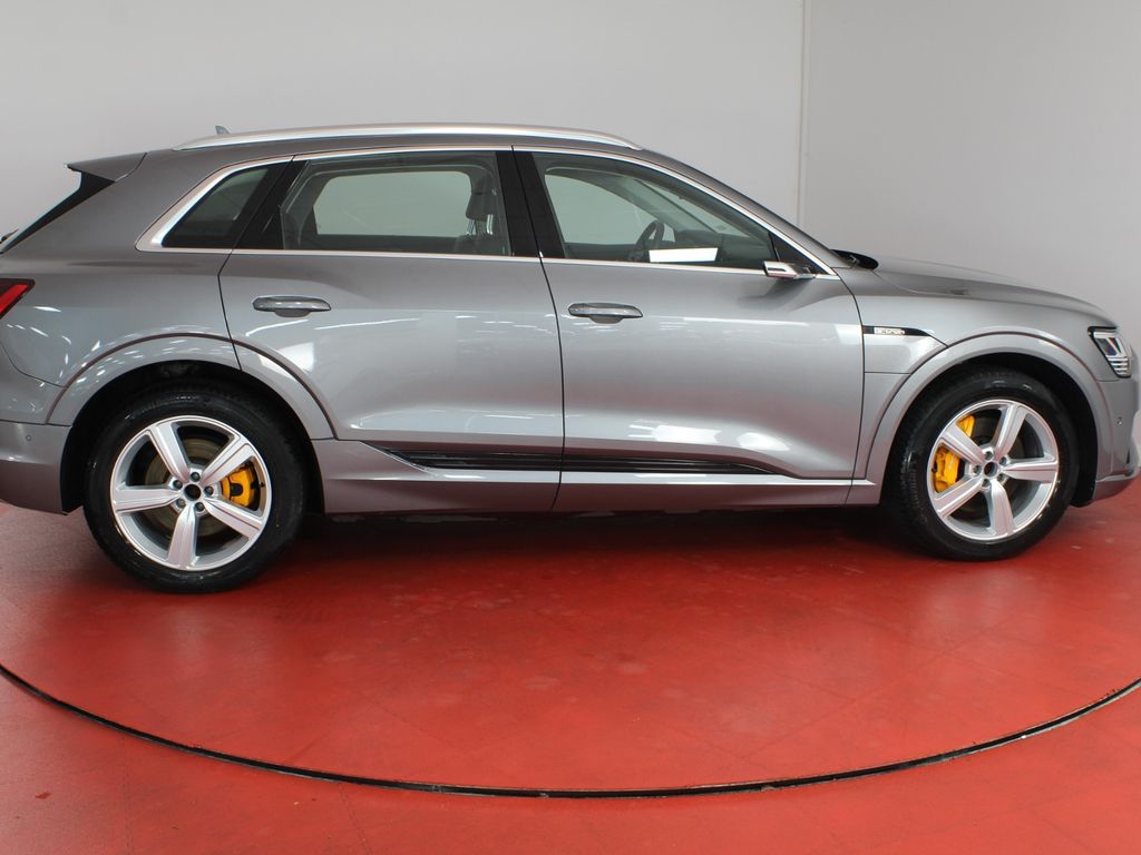 Audi e-tron 2020