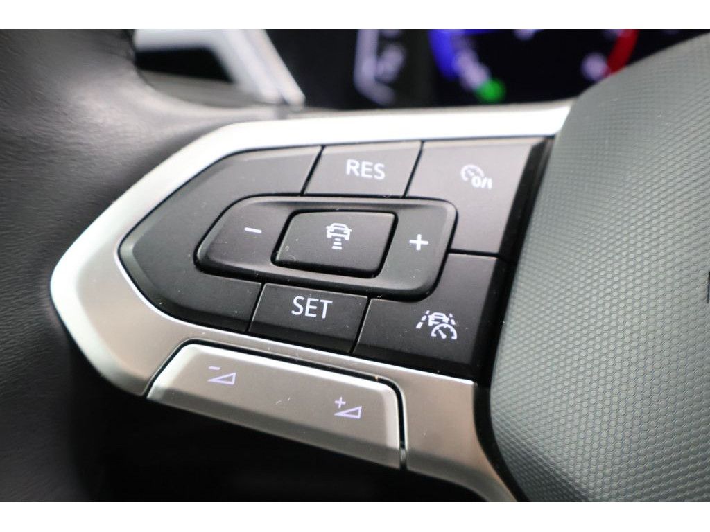 Volkswagen Touran 2025