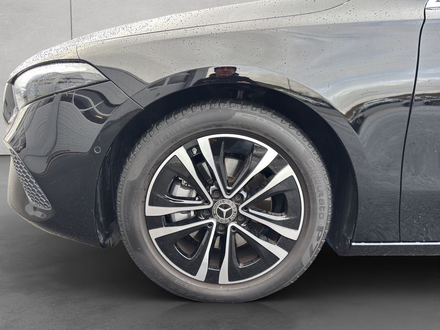 Mercedes-Benz A 180 2025