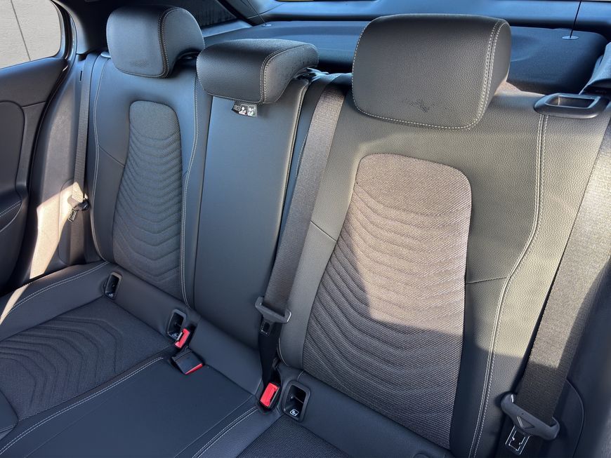 Mercedes-Benz A 180 2025