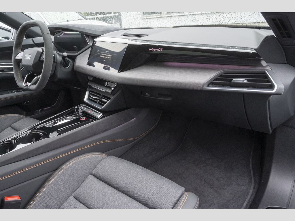 Audi e-tron GT 2024