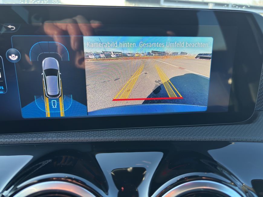 Mercedes-Benz A 180 2025