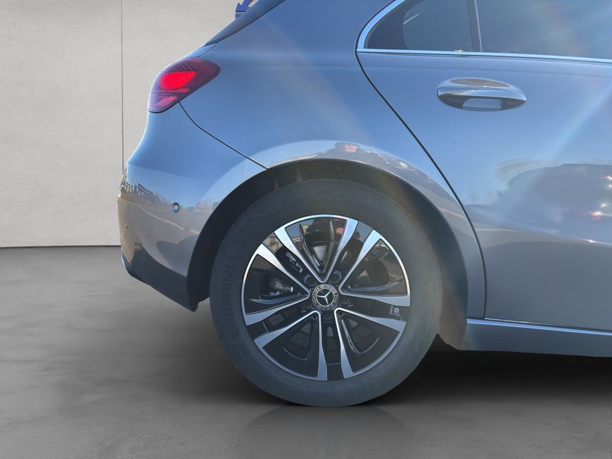 Mercedes-Benz A 180 2025