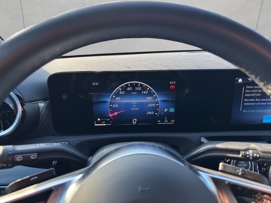 Mercedes-Benz A 180 2025