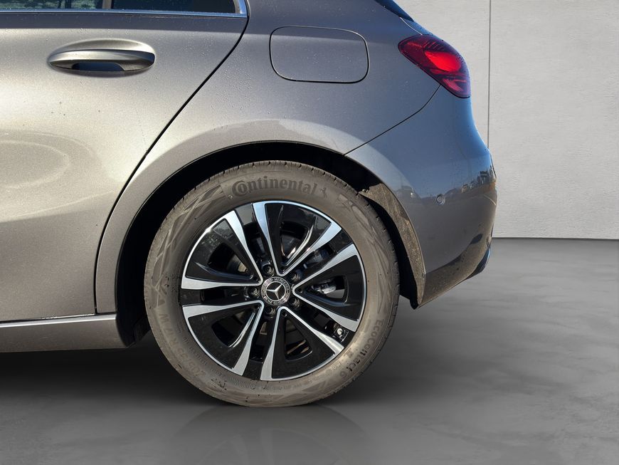 Mercedes-Benz A 180 2025