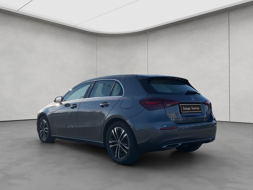 Mercedes-Benz A 180 2025