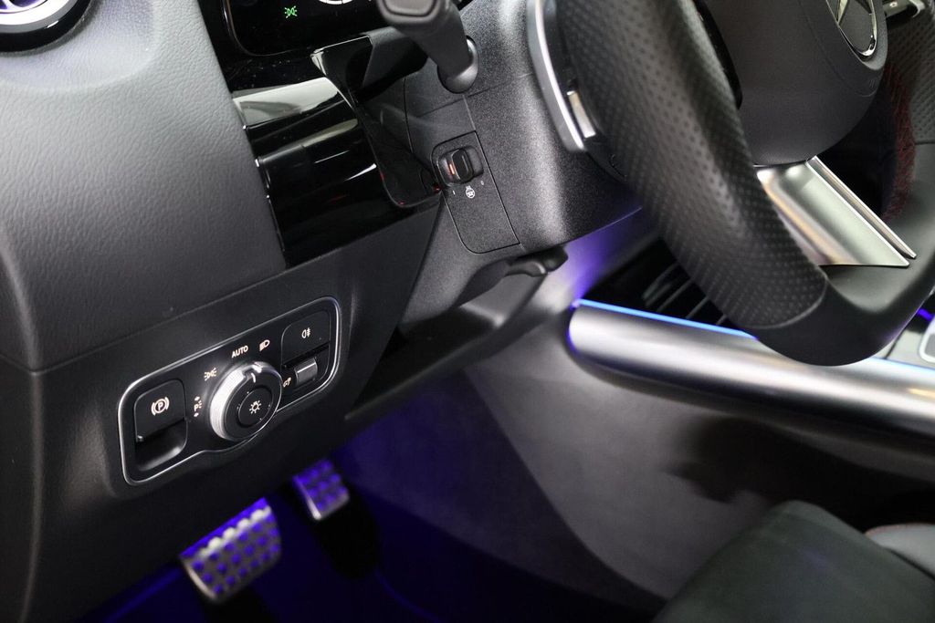 Mercedes-Benz GLA 200 2025