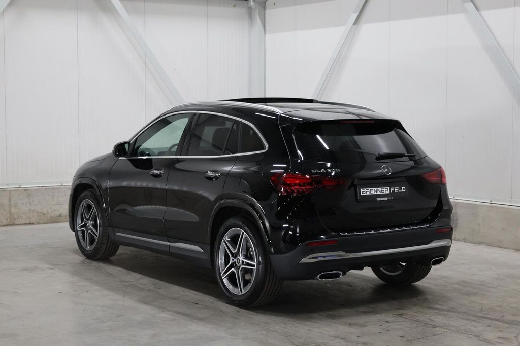 Mercedes-Benz GLA 200 2025