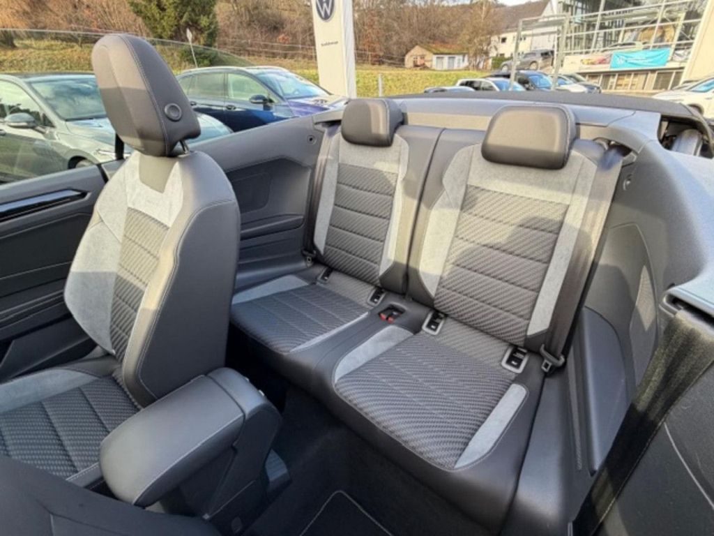 Volkswagen T-Roc 2024