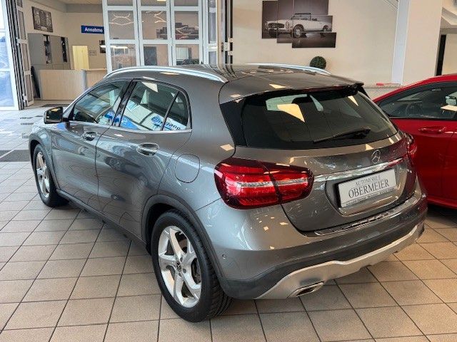 Mercedes-Benz GLA 220 2017