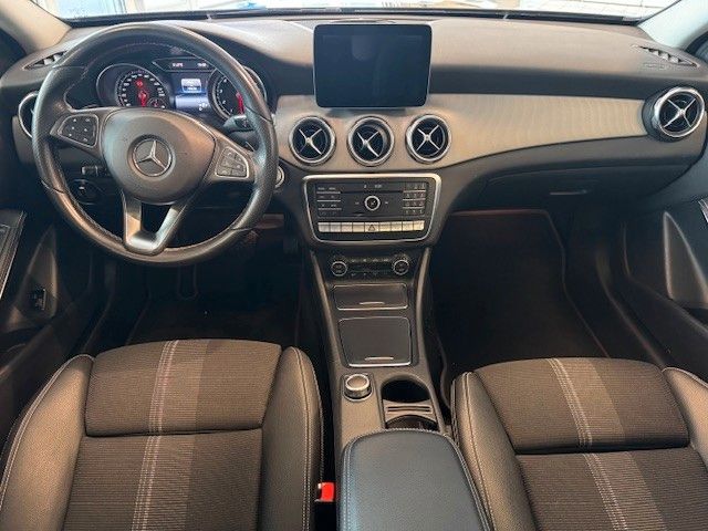 Mercedes-Benz GLA 220 2017