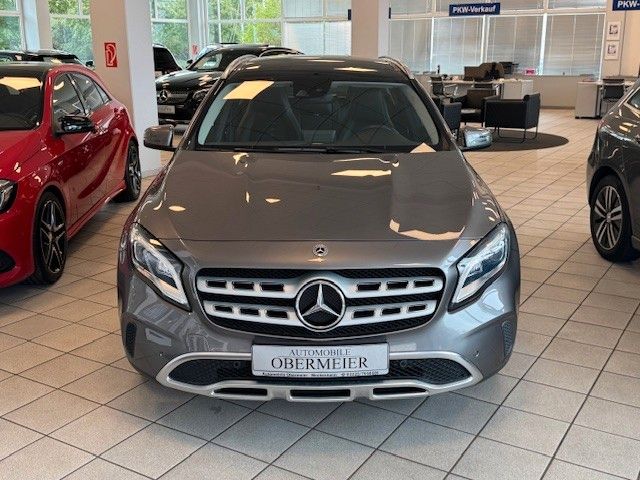 Mercedes-Benz GLA 220 2017