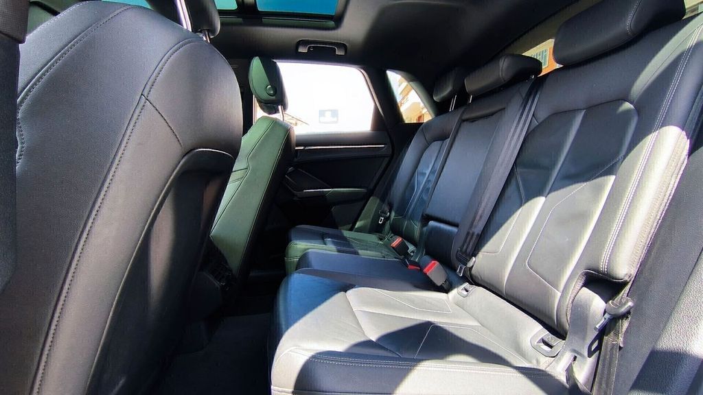 Audi Q3 2021