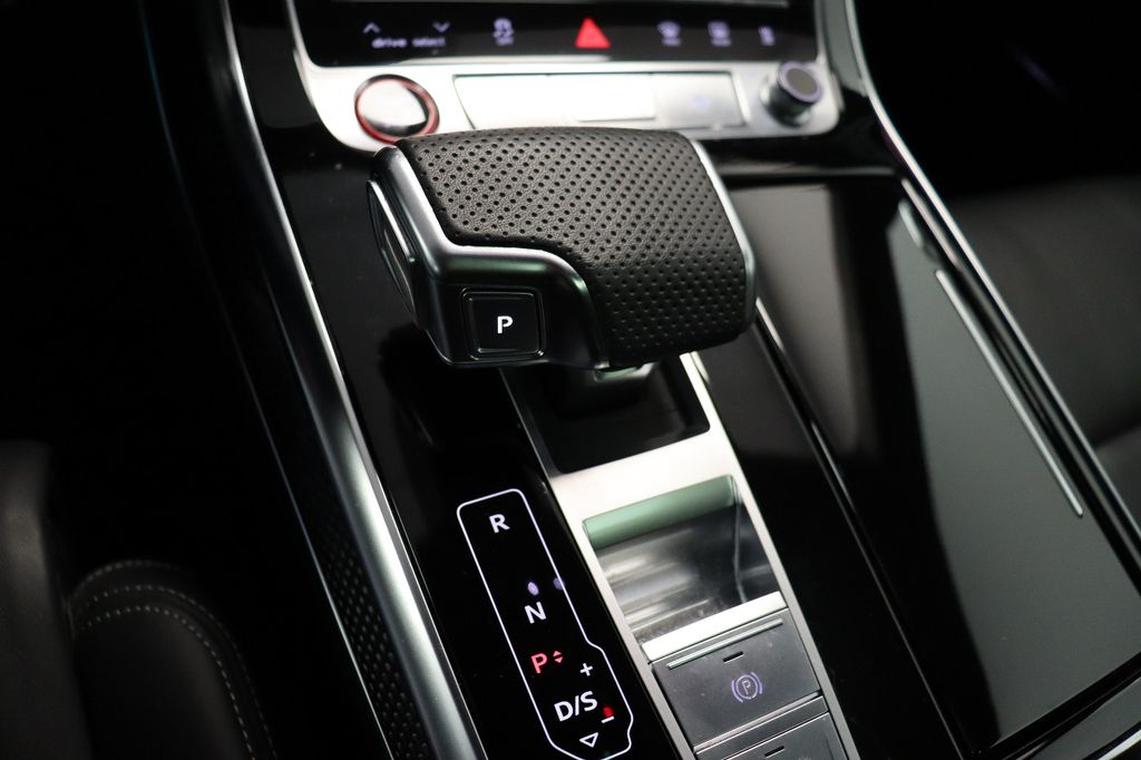 Audi SQ8 2023