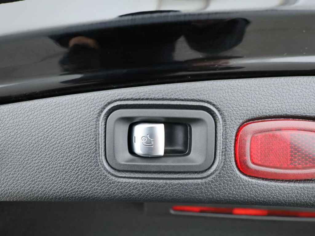 Mercedes-Benz E 400 2021