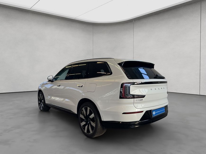 Volvo EX90 2025