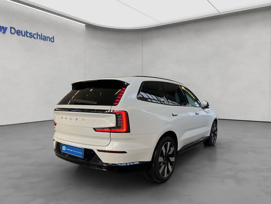 Volvo EX90 2025