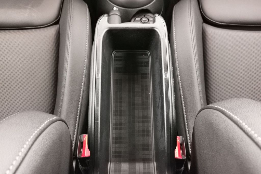 MINI Cooper Cabrio 2023