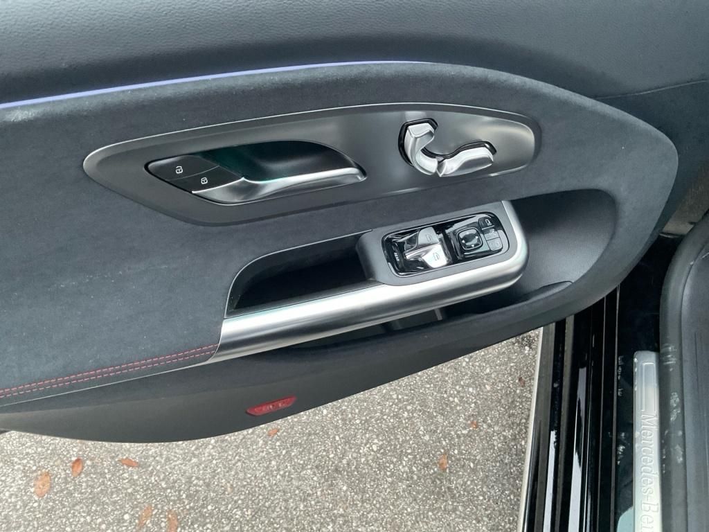 Mercedes-Benz CLA 350 2025