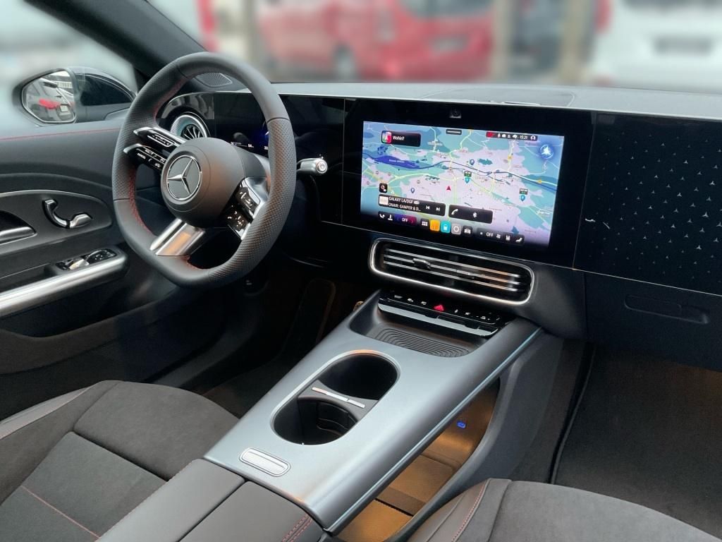 Mercedes-Benz CLA 350 2025