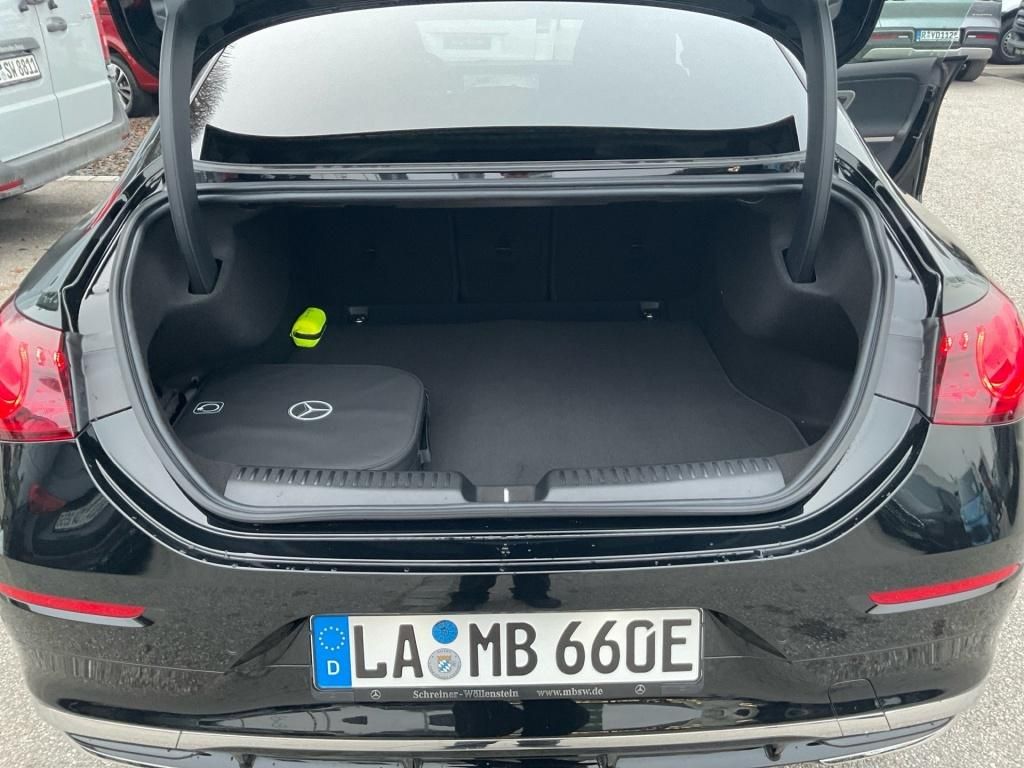 Mercedes-Benz CLA 350 2025