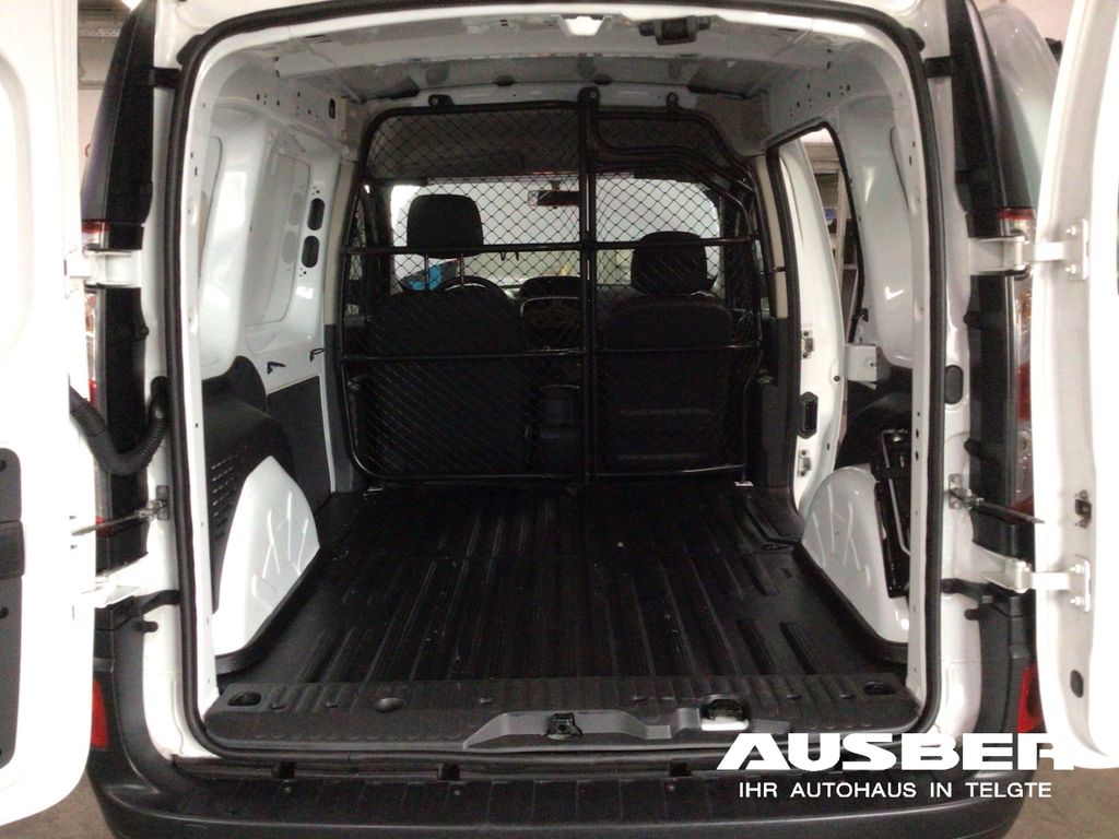 Nissan NV250 2021