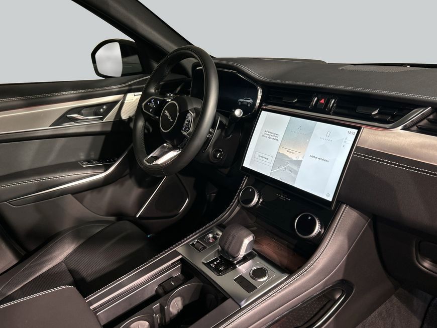 Jaguar F-Pace 2025